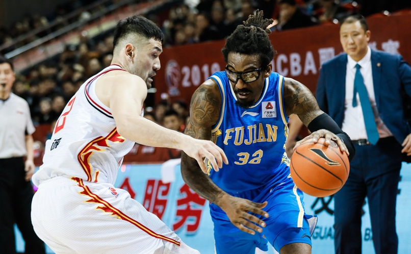 浙江稠州训练开放日，国际比赛日迎来里程碑引欢呼，CBA季后赛在即，医务组通报恢复的简单介绍